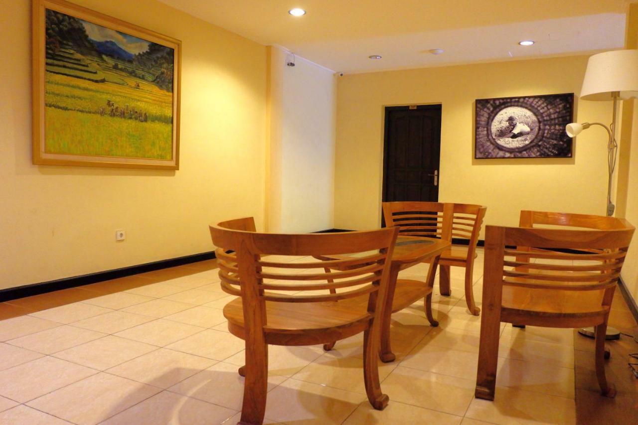 Hotel Intansari Denpasar Esterno foto